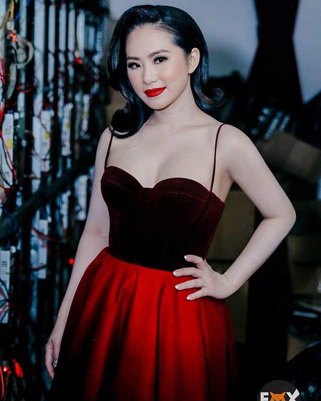 Bất ngờ gương mặt khác lạ, cứng đơ của Lương Bích Hữu ảnh 4 tung la thanh xuan cua bao nguoi, luong bich huu bay gio gay that vong vi guong mat do cung - 5