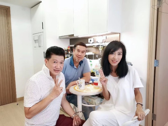 Nhan sắc trẻ trung bất ngờ của nàng ‘Hoàng Dung’ U70 từng khiến Thành Long mê mệt ảnh 1 Nàng ‘Hoàng Dung’ từng khiến Thành Long mê mệt trẻ trung bất ngờ tuổi U70 - ảnh 2