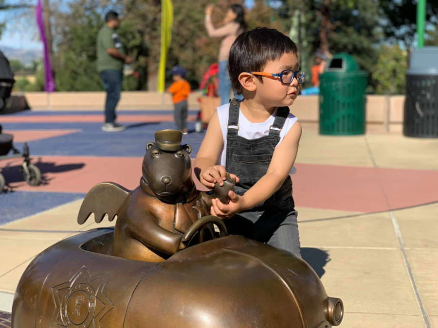 Cuộc sống của các Rich kid thế hệ 10X nhà sao Việt: Ở biệt thự triệu đô, tủ đồ ngập hàng hiệu, du lịch khắp thế giới ảnh 18 Cuộc sống của các Rich kid thế hệ 10X nhà sao Việt: Ở biệt thự triệu đô, tủ đồ ngập hàng hiệu, du lịch khắp thế giới ảnh 18