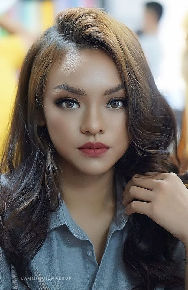 Gương mặt của người đẹp được nhận xét là vừa có sự mạnh mẽ vừa có sự cá tính