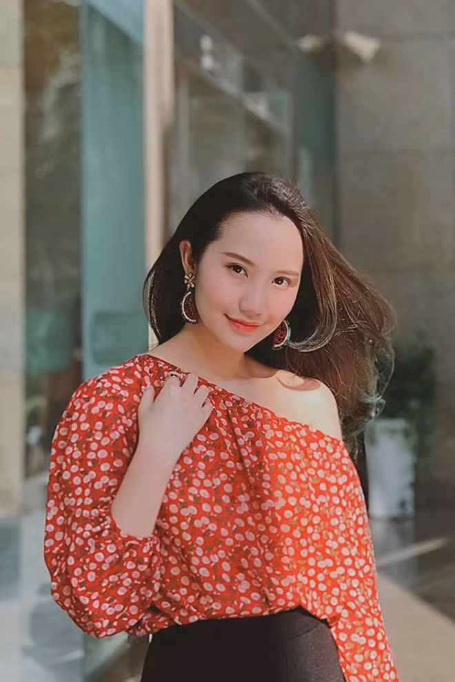 Tình cũ thiếu gia Phan Thành được biết tới là hot girl 