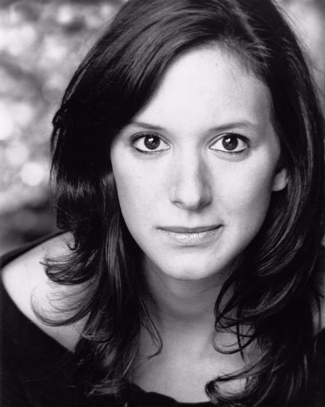 Siêu giàu và nổi tiếng, nhan sắc 2 người vợ của Mr Bean ra sao? - Ảnh 12.