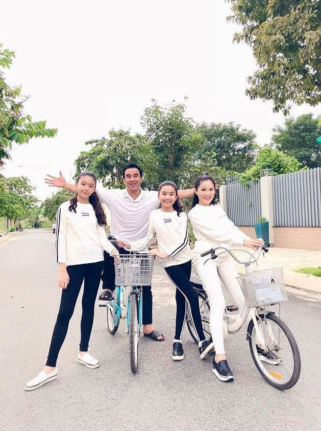 Bà xã Quyền Linh tiết lộ kỷ niệm đáng nhớ trong ngày cưới 14 năm trước ảnh 1 Bà xã Quyền Linh tiết lộ kỷ niệm đáng nhớ trong ngày cưới 14 năm trước - ảnh 1