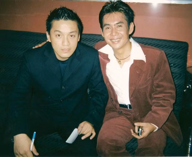 Nhà phố 70 tỷ nhìn đâu cũng thấy màu tím của nam ca sĩ từng là một trong Tứ đại thiên vương của nhạc Việt - Ảnh 1.