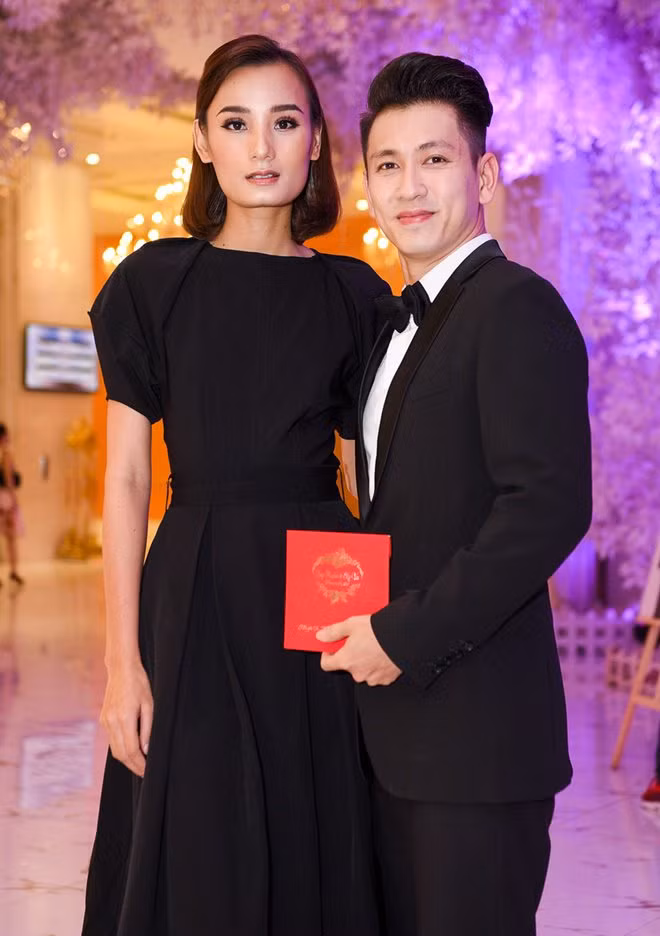 Chưa có con sau gần 5 năm kết hôn, chồng Lê Thúy thừa nhận gia đình căng thẳng ảnh 1