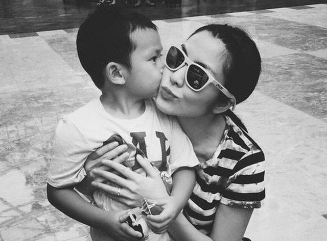 Cuộc sống của các Rich kid thế hệ 10X nhà sao Việt: Ở biệt thự triệu đô, tủ đồ ngập hàng hiệu, du lịch khắp thế giới ảnh 11 Cuộc sống của các Rich kid thế hệ 10X nhà sao Việt: Ở biệt thự triệu đô, tủ đồ ngập hàng hiệu, du lịch khắp thế giới ảnh 11