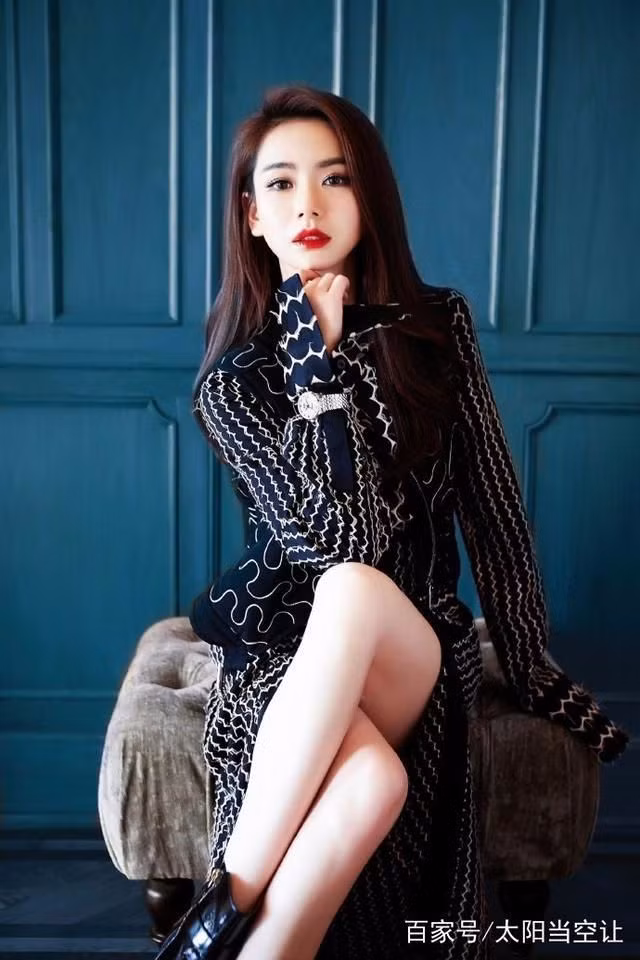 Những bộ sưu tập cực độc, cực hấp dẫn từ bình dân cho tới tiền tỷ của sao Hoa ngữ-13