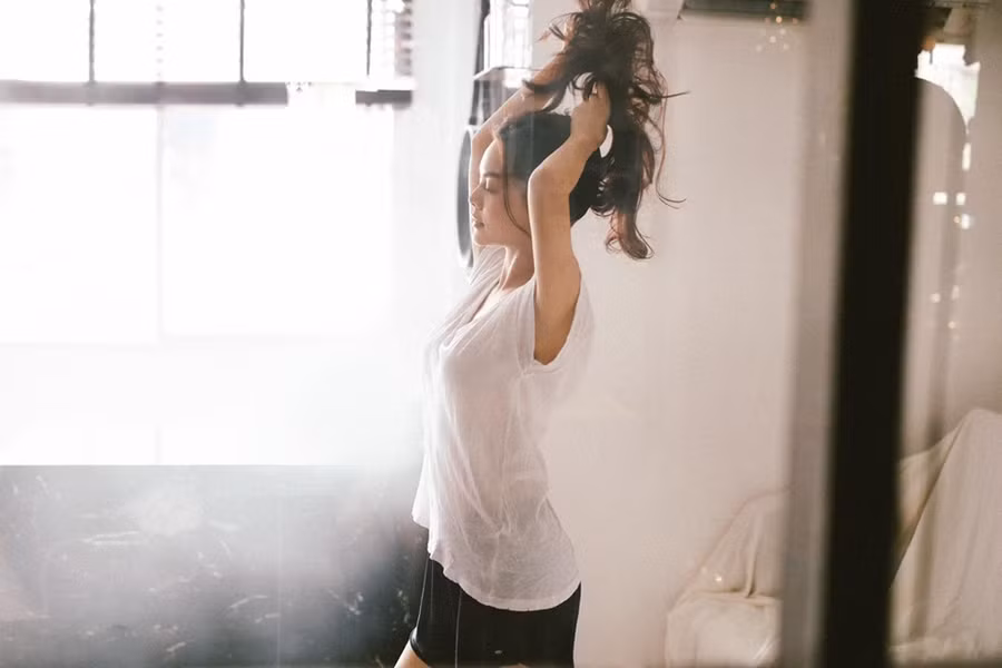 Phạm Quỳnh Anh tung bộ ảnh thanh xuân cực đẹp, lại còn công khai thả thính thế này thì fan biết làm sao