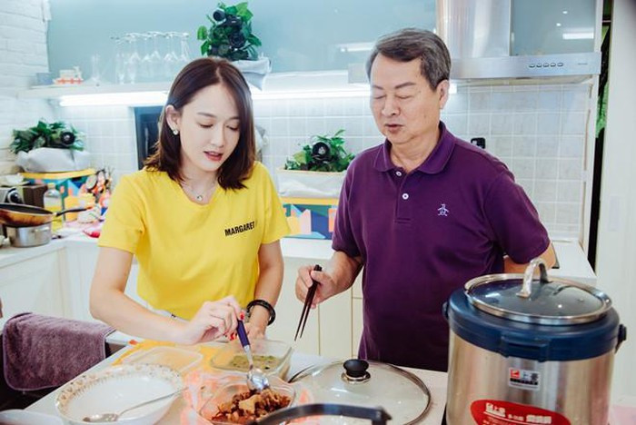 U40 "Đông Phương Bất Bại" Trần Kiều Ân khoe nhan sắc trẻ đẹp như gái đôi mươi ảnh 6 U40 "Đông Phương Bất Bại" Trần Kiều Ân khoe nhan sắc trẻ đẹp như gái đôi mươi ảnh 6