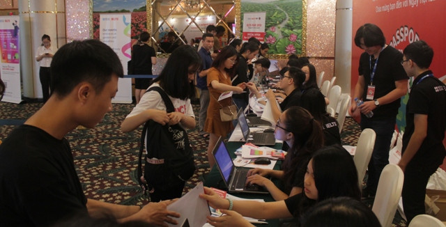 Sự kiện thu hút đông đảo học sinh, sinh viên tham dự.