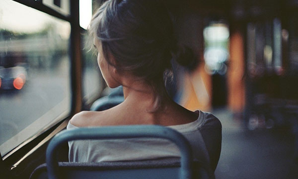 Thấy người yêu cũ có người yêu mới, cô gái mừng rơi nước mắt... sự thật phía sau càng bất ngờ