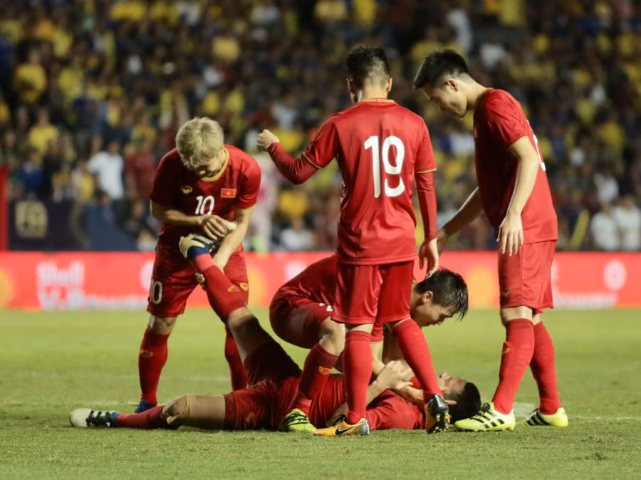 ĐT Việt Nam giành chiến thắng 1-0 đầy kịch tính trước Thái Lan