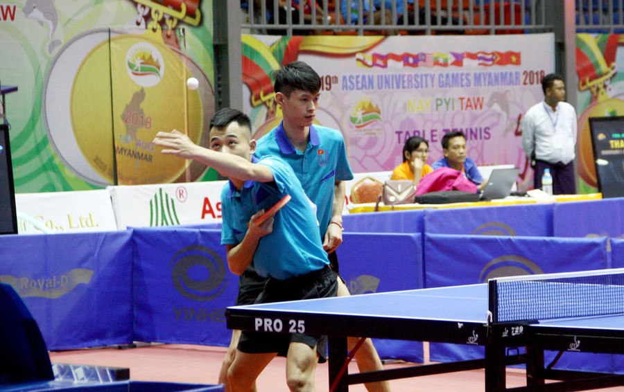 Quan Trần Tiểu Long và Nguyễn Thành Nam - huy chương đồng bóng bàn đôi nam