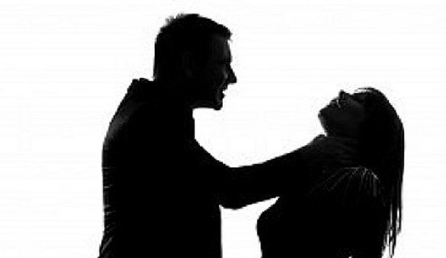 Cô gái bị dọa giết: Bất ngờ lời cha người yêu cũ