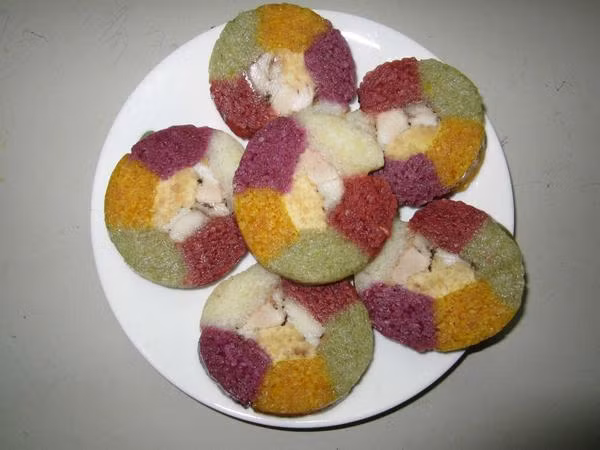 banh-chung-ngu-sac-02