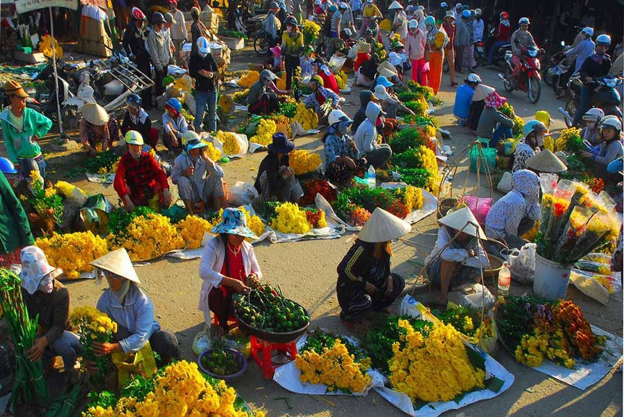 Cận cảnh chợ Tết ở làng quê Việt: Bình dị nhưng đầy không khí Tết can canh cho tet o lang que viet dam bac nhung day khong khi tet