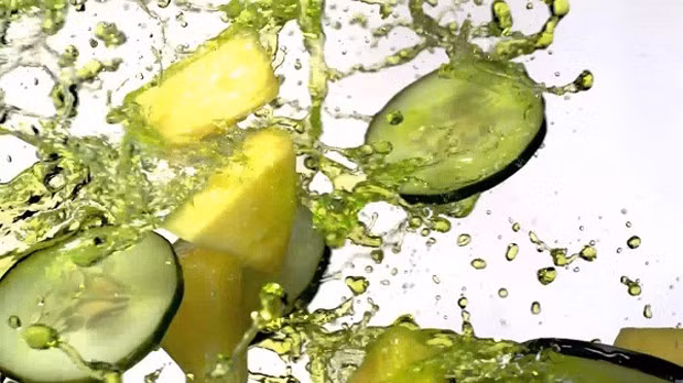 Làm sinh tố giảm cân từ rau lá xanh, giúp giảm mỡ cực nhanh lại vô cùng thơm ngon, dễ uống - Ảnh 2. Làm sinh tố giảm cân từ rau lá xanh, giúp giảm mỡ cực nhanh lại vô cùng thơm ngon, dễ uống - Ảnh 2.