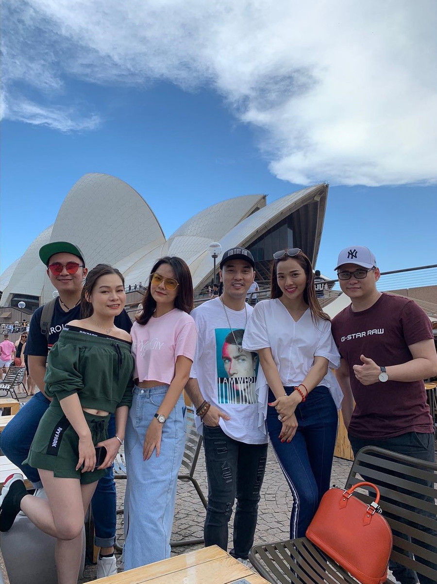 Vóc dáng thấp bé, Phạm Quỳnh Anh vẫn “hack dáng” quá đỉnh chỉ nhờ 1 món đồ ảnh 3 Vóc dáng thấp bé, Phạm Quỳnh Anh vẫn “hack dáng” quá đỉnh chỉ nhờ 1 món đồ ảnh 3