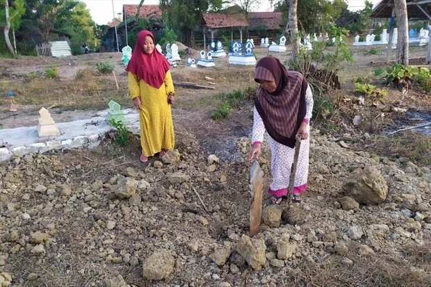 Vị trí mà người đàn ông sẽ được an táng nếu như anh ta không... "sống lại". (Ảnh: kompas.com).