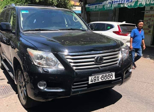 Chiếc xe gây tai nạn. Ảnh: Thạch Thảo.