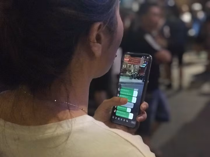 Cảnh sát tạm giữ dàn xe biển số 