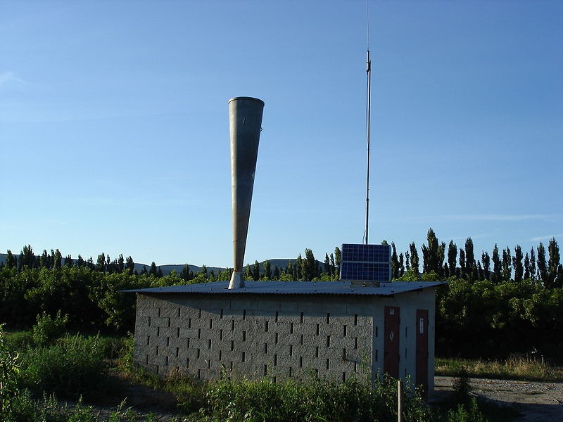 Khẩu pháo biết điều khiển thời tiết ảnh 2