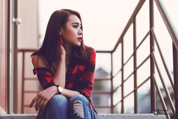 Miss Teen thân thiện Hồ Bích Trâm hờ hững vai trần xuống phố ảnh 10 Miss Teen thân thiện Hồ Bích Trâm hờ hững vai trần xuống phố ảnh 10