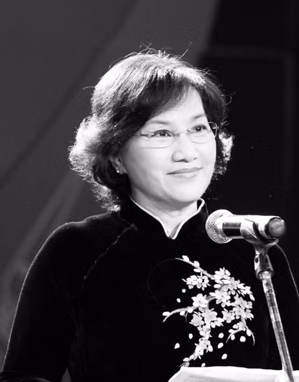 bst ao dai dep mat cua chu tich qh nguyen thi kim ngan - 16