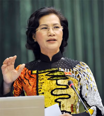 bst ao dai dep mat cua chu tich qh nguyen thi kim ngan - 4