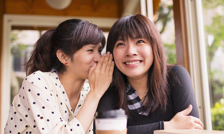 Dù mối quan hệ tốt đến đâu, đừng nên dễ dàng nói cho người khác biết những 'bí mật' của vợ chồng bạn. Dù mối quan hệ tốt đến đâu, đừng nên dễ dàng nói cho người khác biết những 'bí mật' của vợ chồng bạn.