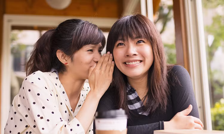 Dù mối quan hệ tốt đến đâu, đừng nên dễ dàng nói cho người khác biết những 'bí mật' của vợ chồng bạn. Dù mối quan hệ tốt đến đâu, đừng nên dễ dàng nói cho người khác biết những 'bí mật' của vợ chồng bạn.