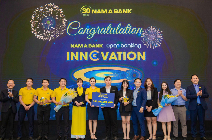 Giải thưởng cao nhất của cuộc thi (Giải Nhì) đã thuộc về Nam A Bank Lý Thường Kiệt và Đại học Ngân hàng TP HCM. Giải thưởng cao nhất của cuộc thi (Giải Nhì) đã thuộc về Nam A Bank Lý Thường Kiệt và Đại học Ngân hàng TP HCM.