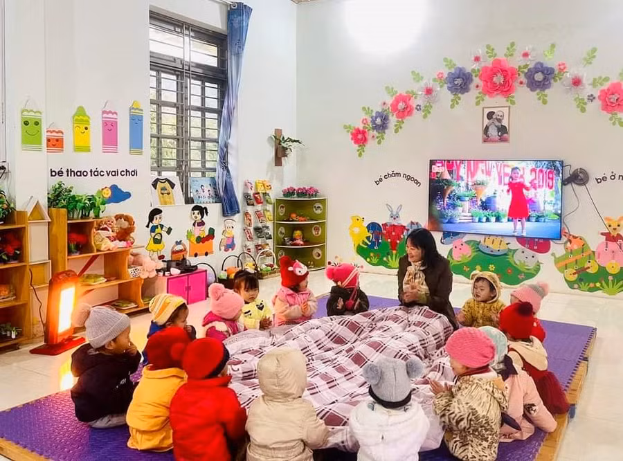 Đảm bảo giữ ấm cho trẻ đang theo học tại các trường.