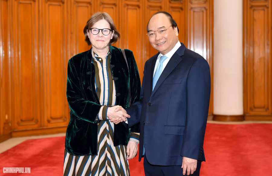 Chủ tịch Quốc hội Nguyễn Thị Kim Ngân tiếp Phó Chủ tịch Nghị viện châu Âu Heidi Hautala. Ảnh: VGP