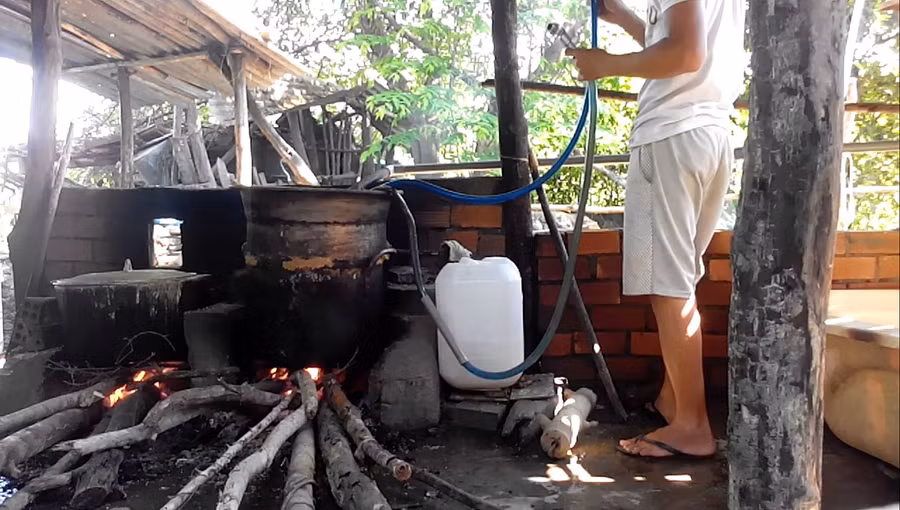 Quản lý rượu thủ công vẫn là “bài toán” chưa lời giải của các cấp, ngành