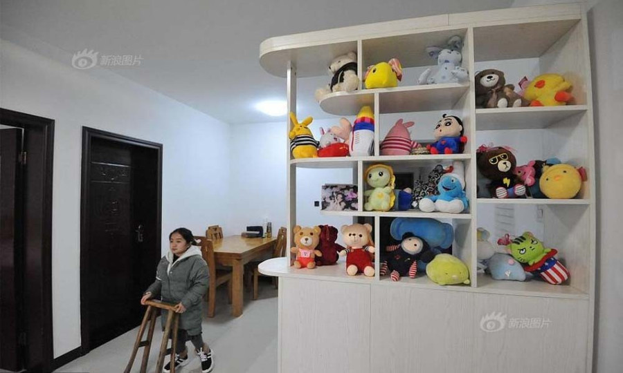 Chàng trai vượt 1000 cây số mỗi ngày để chăm sóc bạn gái cao 1,2m Chàng trai vượt 1000 cây số mỗi ngày để chăm sóc bạn gái cao 1,2m