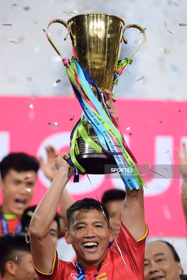 Những bí mật quyến rũ của tỷ phú làng túc cầu Anh Đức - người đàn ông mà cô gái nào cũng muốn yêu - Ảnh 9.