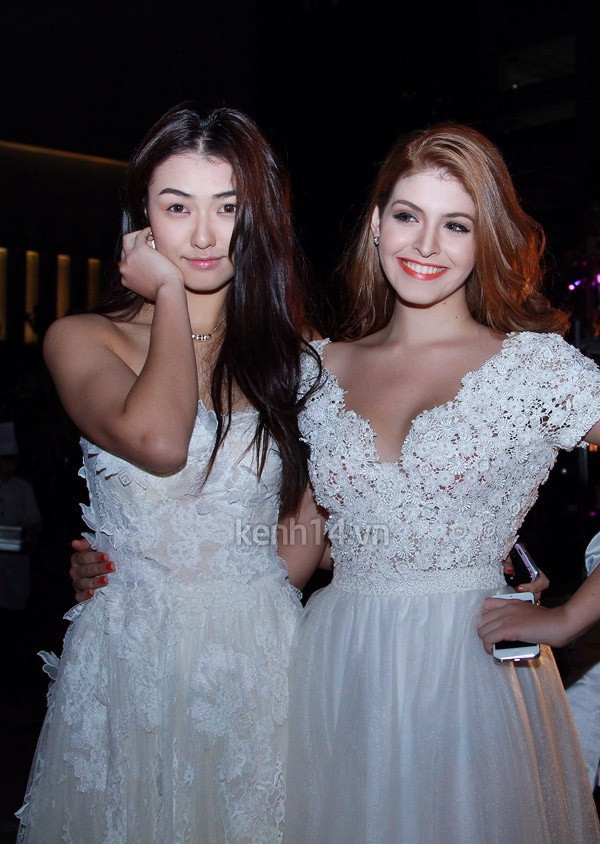 Vén màn lý do 10 đôi bạn thân bỗng một ngày cạch mặt: Từ chuyện tiền bạc đến cạnh tranh chỗ đứng trong showbiz - Ảnh 22. Vén màn lý do 10 đôi bạn thân bỗng một ngày cạch mặt: Từ chuyện tiền bạc đến cạnh tranh chỗ đứng trong showbiz - Ảnh 22.