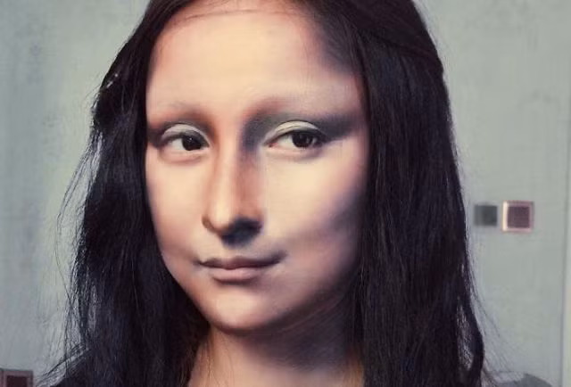 Cô gái có biệt tài kinh ngạc, trong tích tắc "biến" thành người nổi tiếng