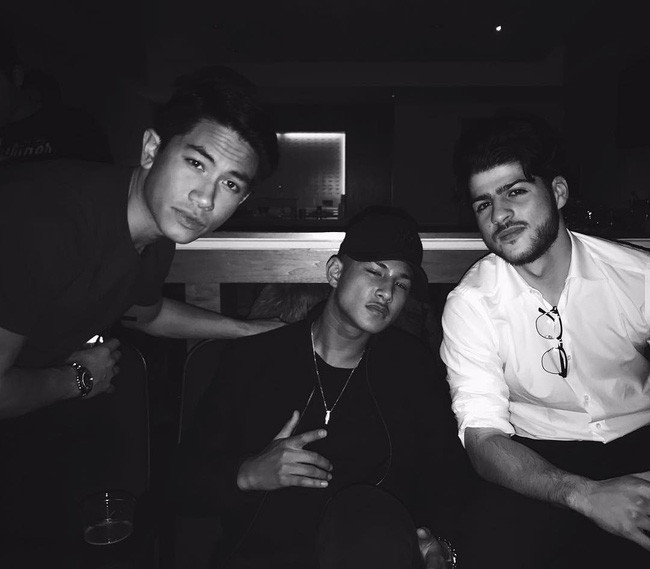 Cận mặt chân sút con nhà hoàng tộc, sở hữu tài sản 461 nghìn tỷ của đội tuyển Brunei tại vòng loại U23 Châu Á - Ảnh 7. Cận mặt chân sút con nhà hoàng tộc, sở hữu tài sản 461 nghìn tỷ của đội tuyển Brunei tại vòng loại U23 Châu Á - Ảnh 7.