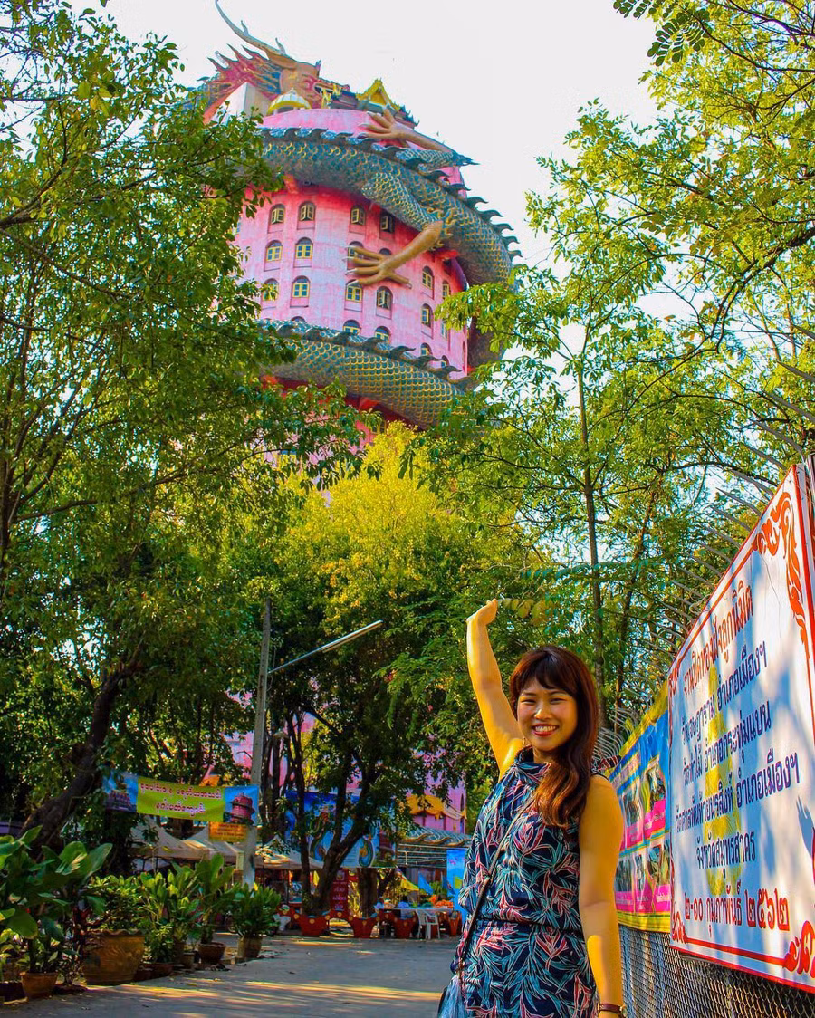 Thoạt nhìn cứ tưởng bối cảnh phim Hollywood nhưng hoá ra ngôi chùa này ở Thái lại hoàn toàn có thật! - Ảnh 9. Thoạt nhìn cứ tưởng bối cảnh phim Hollywood nhưng hoá ra ngôi chùa này ở Thái lại hoàn toàn có thật! - Ảnh 9.