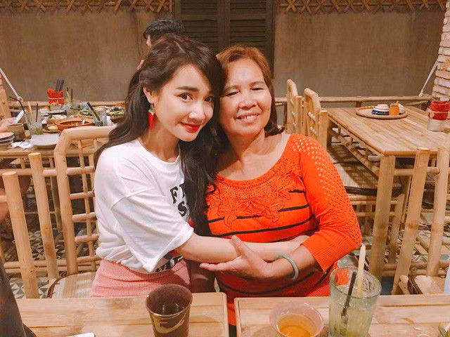 Ngoài ra cặp đôi còn sở hữu quán cơm 