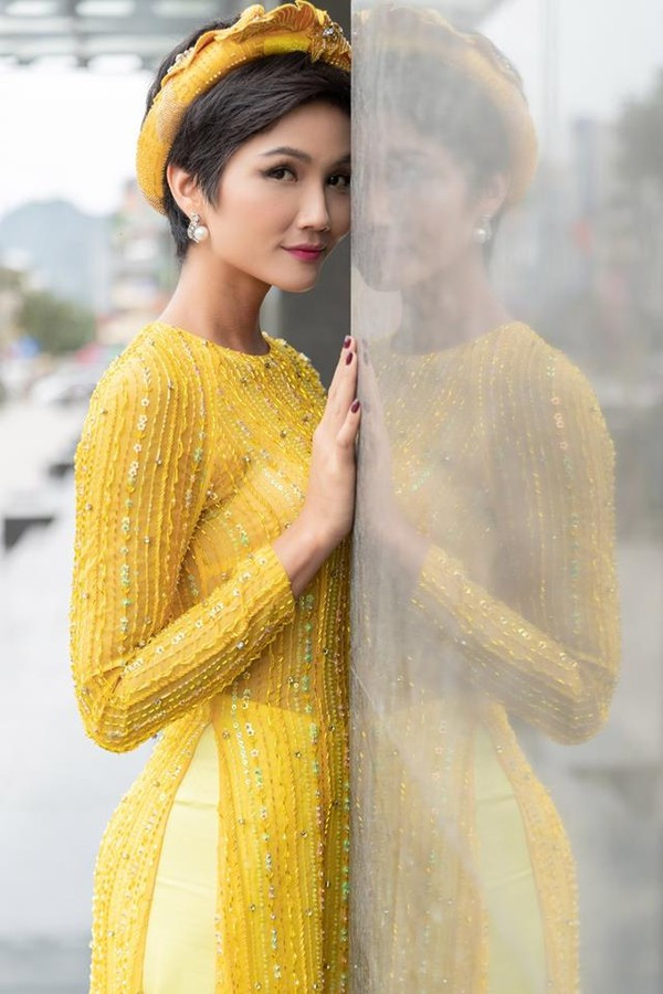 H"Hen Niê tiết lộ: Chẳng phải "đắt show event", hạnh phúc của hoa hậu đơn giản thế này thôi ảnh 3 HHen Niê hé lộ hạnh phúc của hoa hậu: Chẳng phải đắt show event, chỉ đơn giản thế này!