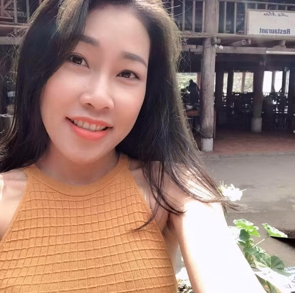 Vừa chia tay, vợ ba kém 11 tuổi của Hiệp gà đã tậu được nhà... 10 tỷ ảnh 11 Vừa chia tay, vợ ba kém 11 tuổi của Hiệp gà đã tậu được nhà mới 10 tỷ