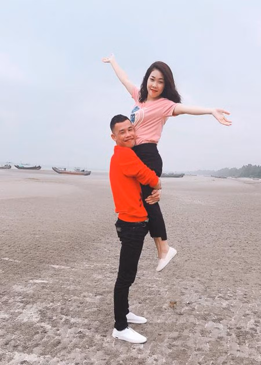 Vừa chia tay, vợ ba kém 11 tuổi của Hiệp gà đã tậu được nhà... 10 tỷ ảnh 10 Vừa chia tay, vợ ba kém 11 tuổi của Hiệp gà đã tậu được nhà mới 10 tỷ