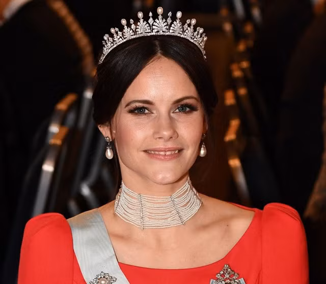 Công nương Sofia, Nữ công tước xứ Värmland 35 tuổi, là vợ của Hoàng tử Carl Philip, Công tước xứ Värmland, Thụy Điển. Trước khi kết hôn, Sofia là một người mẫu..