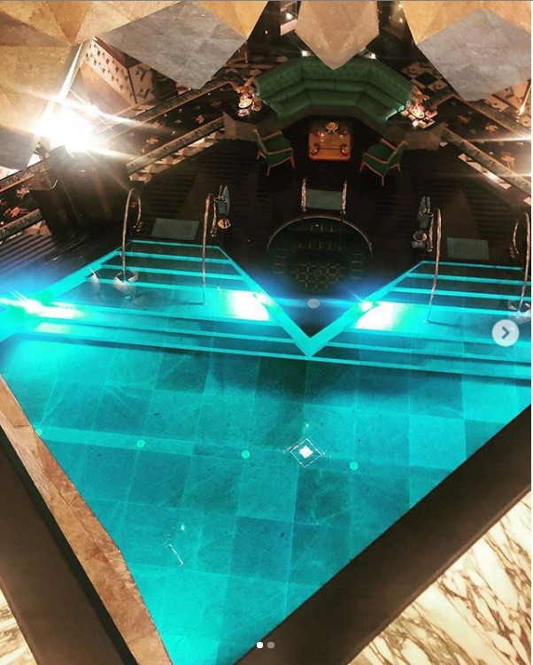 Công chúa nóng bỏng nhất Brunei: Thân phận bí ẩn, khiến con trai cựu Tổng thống Philippines bỏ vợ? - Ảnh 15. Công chúa nóng bỏng nhất Brunei: Thân phận bí ẩn, khiến con trai cựu Tổng thống Philippines bỏ vợ? - Ảnh 15.