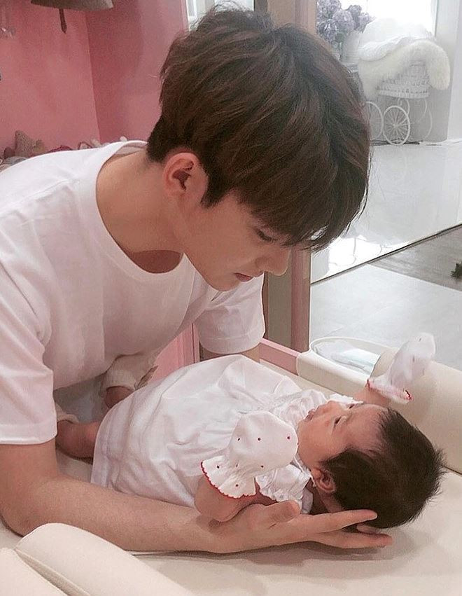 Cuộc sống của Hoa hậu Hàn Quốc U50 và chồng kém 18 tuổi giờ ra sao? - ảnh 6