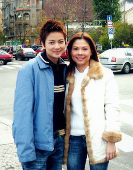 Vén màn lý do 10 đôi bạn thân bỗng một ngày cạch mặt: Từ chuyện tiền bạc đến cạnh tranh chỗ đứng trong showbiz - Ảnh 2. Vén màn lý do 10 đôi bạn thân bỗng một ngày cạch mặt: Từ chuyện tiền bạc đến cạnh tranh chỗ đứng trong showbiz - Ảnh 2.