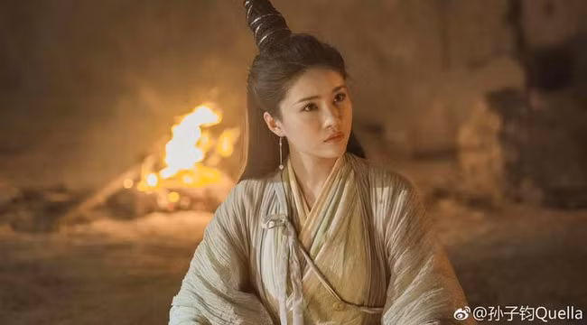 Thêm 1 mỹ nhân Nga Mi xuất hiện, fan hoang mang hỏi: Ai mới là người đẹp nhất Tân Ỷ thiên đồ long ký? - Ảnh 10.